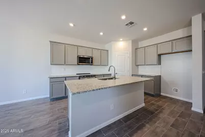 18110 W Creedance Boulevard, Surprise, AZ 85387 - Photo 23