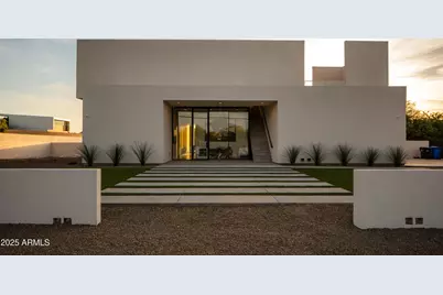 10310 N 37th Street, Phoenix, AZ 85028 - Photo 1