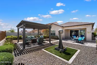 18225 N 66th Way, Phoenix, AZ 85054 - Photo 1