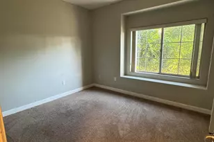 4455 E Paradise Vlg Pkwy S, Phoenix, AZ 85032 - Photo 11