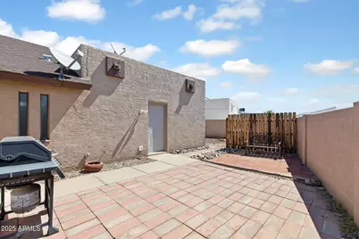 905 E Bluefield Avenue, Phoenix, AZ 85022 - Photo 9