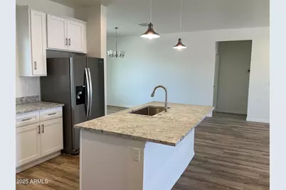 8350 W Encanto Lane, Arizona City, AZ 85123 - Photo 7