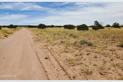 000 N6474 -- #216, Saint Johns, AZ 85936 - Photo 7