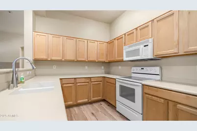 3131 E Legacy Drive #2055, Phoenix, AZ 85042 - Photo 11