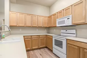 3131 E Legacy Dr, Phoenix, AZ 85042 - Photo 11