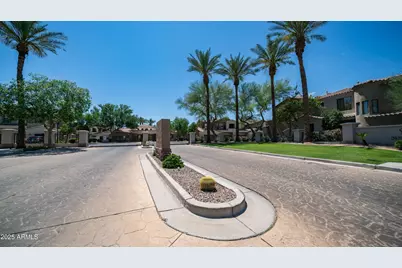 3131 E Legacy Drive #2055, Phoenix, AZ 85042 - Photo 5