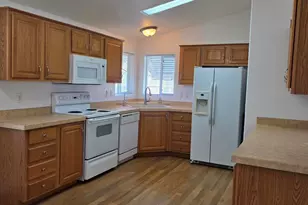 2233 E Behrend Dr, Phoenix, AZ 85024 - Photo 11