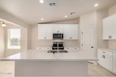 20375 W Carver Road, Buckeye, AZ 85326 - Photo 15