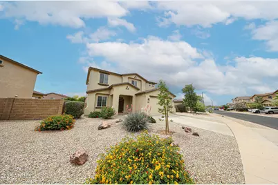 17681 W Molly Lane, Surprise, AZ 85387 - Photo 5