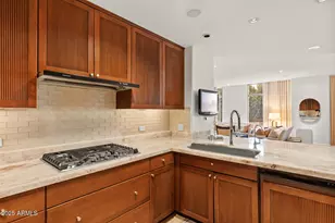2402 E Esplanade Ln, Phoenix, AZ 85016 - Photo 15