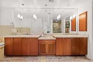 2402 E Esplanade Ln, Phoenix, AZ 85016 - Photo 23