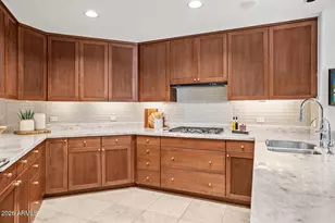2402 E Esplanade Ln, Phoenix, AZ 85016 - Photo 21