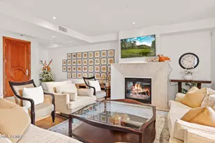 2402 E Esplanade Ln, Phoenix, AZ 85016 - Photo 11