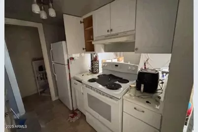 5002 N 41st Avenue, Phoenix, AZ 85019 - Photo 11