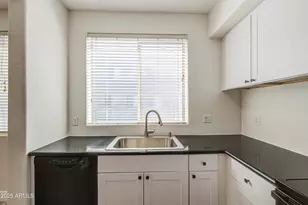 615 E Portland St, Phoenix, AZ 85004 - Photo 15