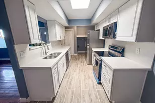 7903 N 61st Ave, Glendale, AZ 85301 - Photo 9