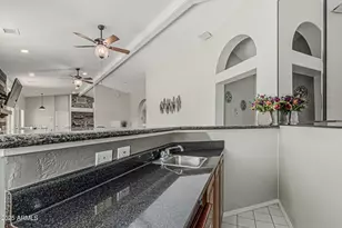 1207 E Clearview Dr, Casa Grande, AZ 85122 - Photo 11