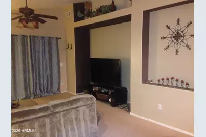 861 S Honeysuckle Lane, Gilbert, AZ 85296 - Photo 3