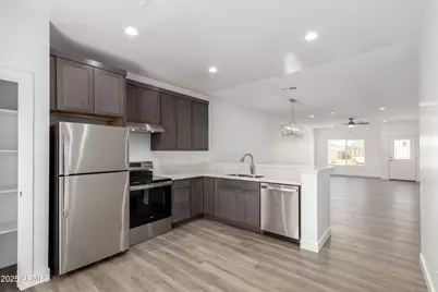 8679 W Raven Drive, Arizona City, AZ 85123 - Photo 11