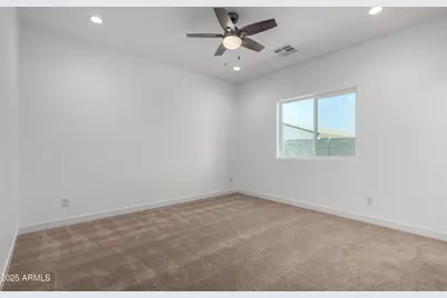 8679 W Raven Drive, Arizona City, AZ 85123 - Photo 17