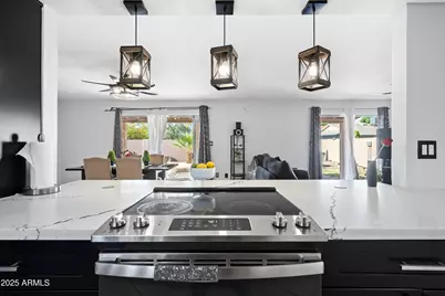 5004 W Kaler Drive, Glendale, AZ 85301 - Photo 7