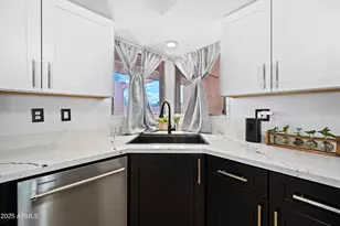 5004 W Kaler Dr, Glendale, AZ 85301 - Photo 5