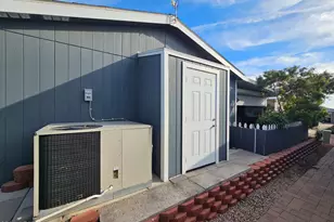 650 N Hawes Rd, Mesa, AZ 85207 - Photo 39