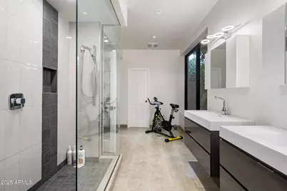 8312 N Golf Drive, Paradise Valley, AZ 85253 - Photo 9