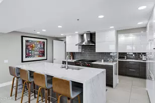 7137 E Rancho Vista Dr, Scottsdale, AZ 85251 - Photo 9