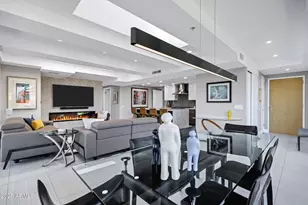 7137 E Rancho Vista Dr, Scottsdale, AZ 85251 - Photo 5