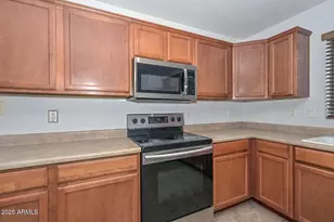 11460 W Eden McKenzie Dr, Surprise, AZ 85378 - Photo 15