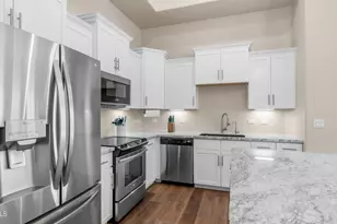 15550 S 5th Ave, Phoenix, AZ 85045 - Photo 5