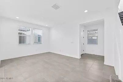 9964 W Piccadilly Road, Avondale, AZ 85392 - Photo 9