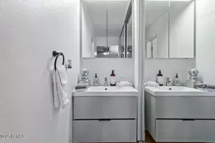 8055 E Thomas Rd, Scottsdale, AZ 85251 - Photo 15