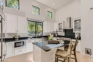 3720 N 40th Pl, Phoenix, AZ 85018 - Photo 5