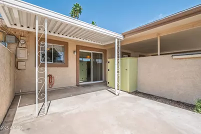 10559 W Coggins Drive, Sun City, AZ 85351 - Photo 15