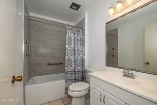 10559 W Coggins Dr, Sun City, AZ 85351 - Photo 13