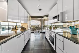 1040 E Osborn Rd, Phoenix, AZ 85014 - Photo 17