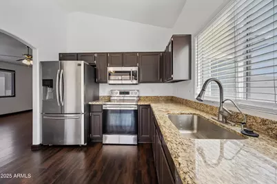 16044 S 41st Place, Phoenix, AZ 85048 - Photo 9