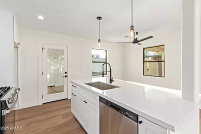 9042 N 3rd Avenue, Phoenix, AZ 85021 - Photo 25