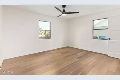9042 N 3rd Avenue, Phoenix, AZ 85021 - Photo 31