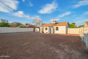 9042 N 3rd Ave, Phoenix, AZ 85021 - Photo 47