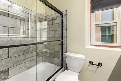 387 N 2nd Avenue #F2, Phoenix, AZ 85003 - Photo 17