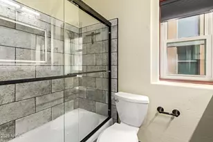 387 N 2nd Ave, Phoenix, AZ 85003 - Photo 17