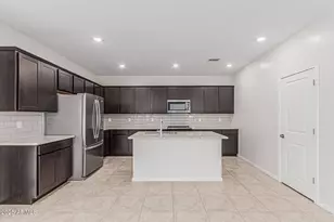 17376 W Via De Luna Dr, Surprise, AZ 85387 - Photo 9