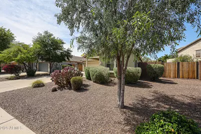 12845 W Milton Drive, Peoria, AZ 85383 - Photo 11