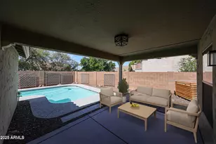 12845 W Milton Dr, Peoria, AZ 85383 - Photo 7