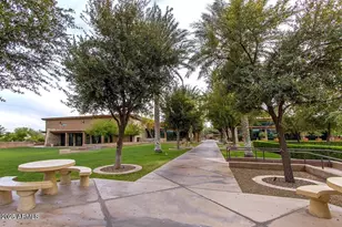 12845 W Milton Dr, Peoria, AZ 85383 - Photo 43