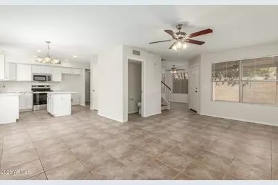 21621 N 48th Place, Phoenix, AZ 85054 - Photo 15