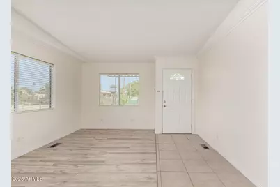 2819 W Louise Drive, Phoenix, AZ 85027 - Photo 9